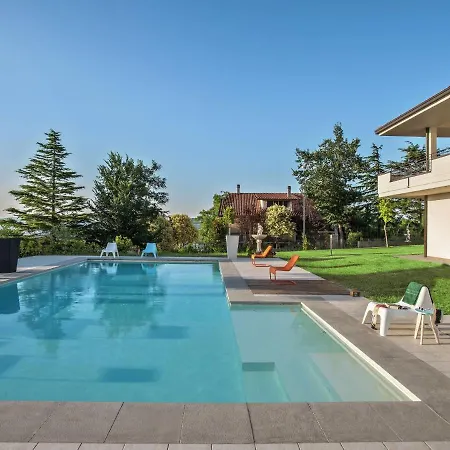 Charming Escape In * Tavullia